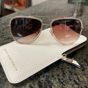 Quay Australia “High Keys” gold/brown fad